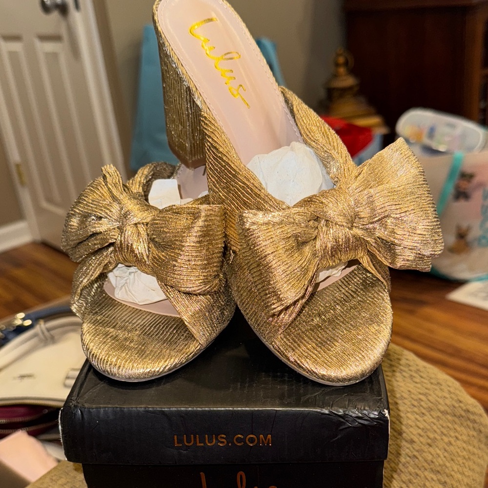 Lulu's Metallic Gold Bow Mules